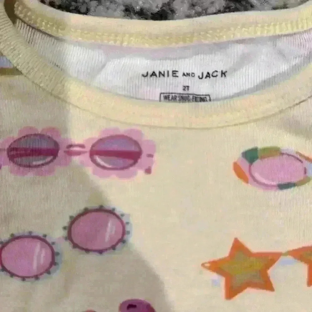 Janie and Jack flamingo and pineapple sunglasses print pajamas size 2T - Picture 2 of 2